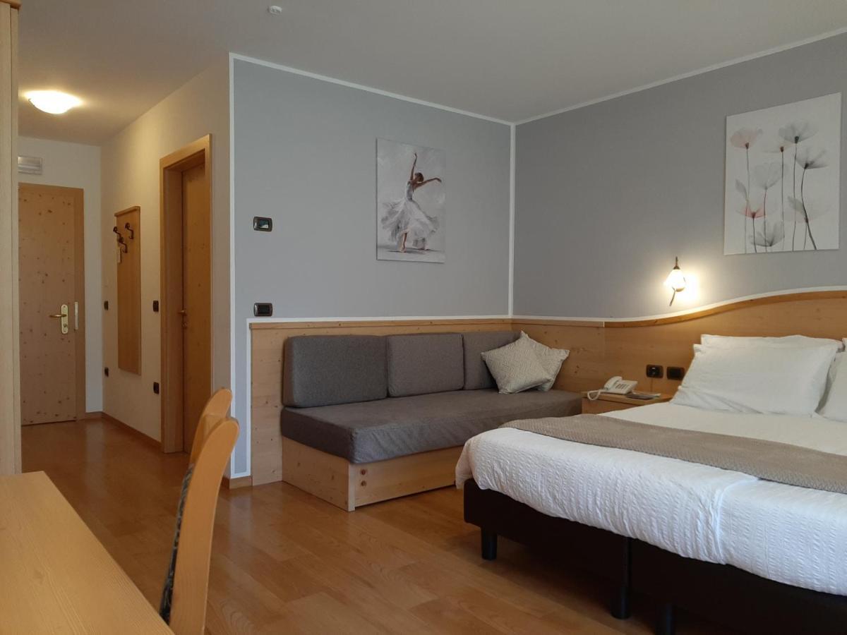 Hotel Garni Arnica Molveno Dış mekan fotoğraf